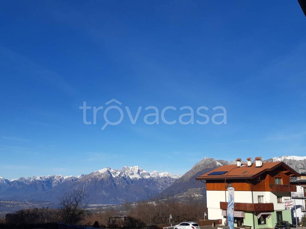 appartamento in vendita a Tambre in zona Tambruz