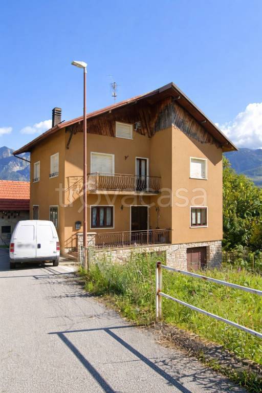 casa indipendente in vendita a Tambre