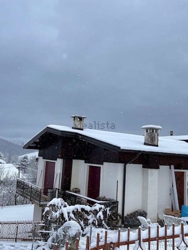 appartamento in vendita a Tambre in zona Sant'Anna