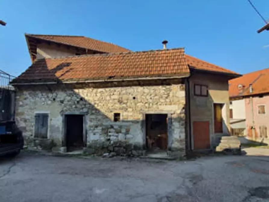 casa indipendente in vendita a Tambre in zona Borsoi