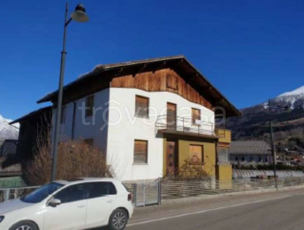 quadrivano in vendita a Tambre in zona Fullin