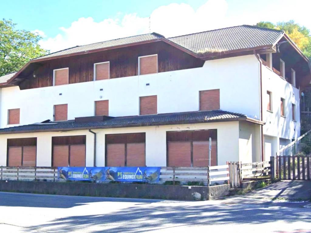 casa indipendente in vendita a Tambre in zona Valdenogher