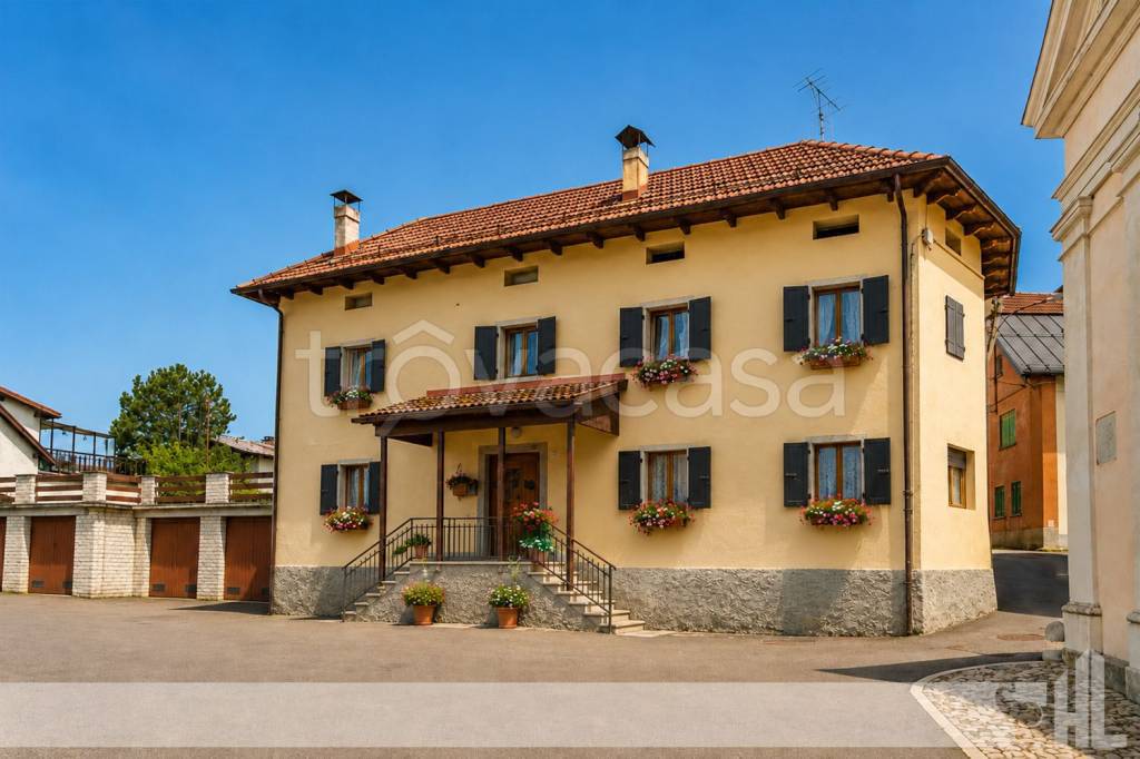 casa indipendente in vendita a Tambre in zona Valdenogher