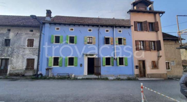 casa indipendente in vendita a Tambre in zona Borsoi