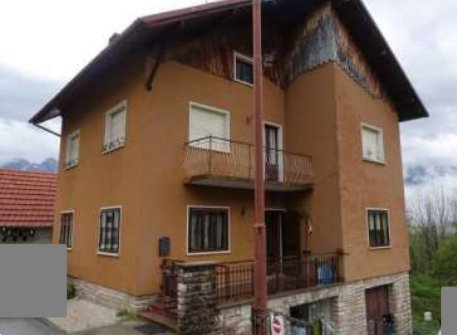 casa indipendente in vendita a Tambre in zona Valdenogher