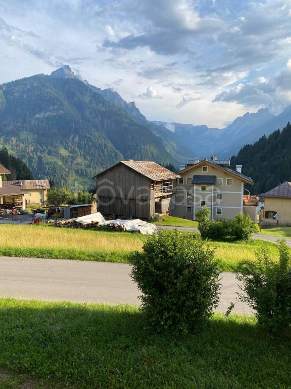 appartamento in vendita a Vallada Agordina in zona Andrich