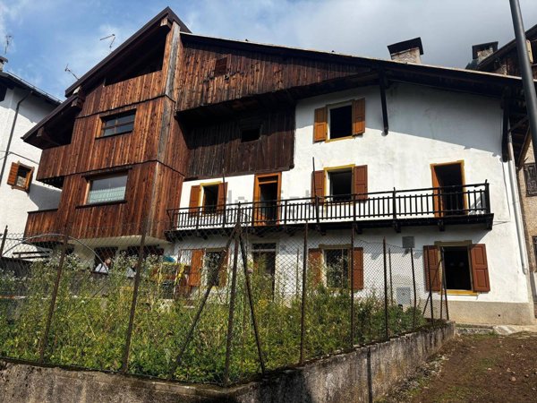 casa indipendente in vendita a Valle di Cadore in zona Venas