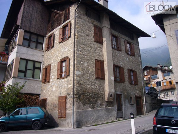 casa indipendente in vendita a Valle di Cadore