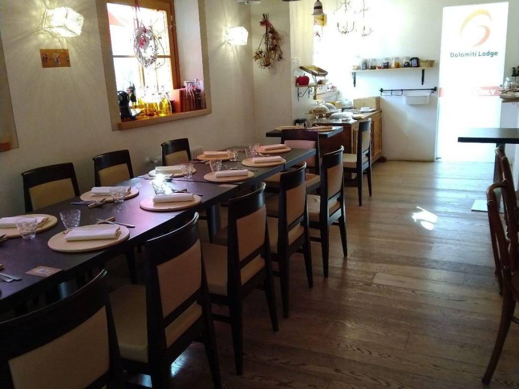 intera palazzina in vendita a Valle di Cadore in zona Venas