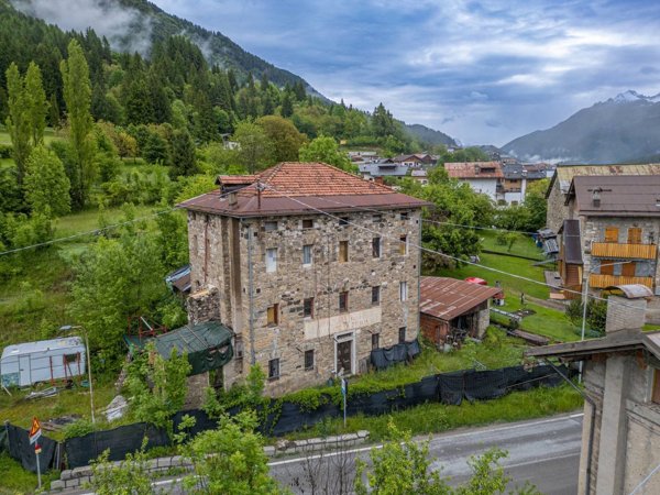 casa indipendente in vendita a Valle di Cadore