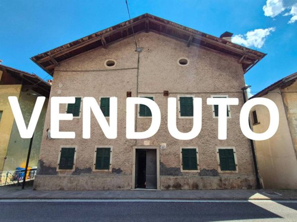 intera palazzina in vendita a Valle di Cadore in zona Venas