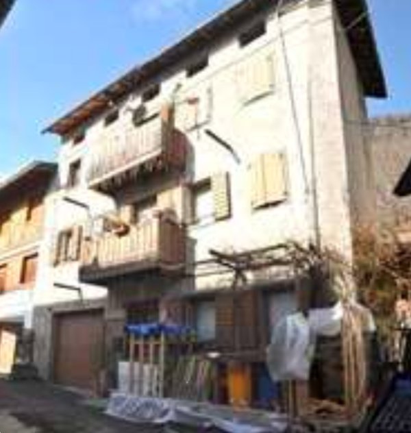 casa indipendente in vendita a Valle di Cadore