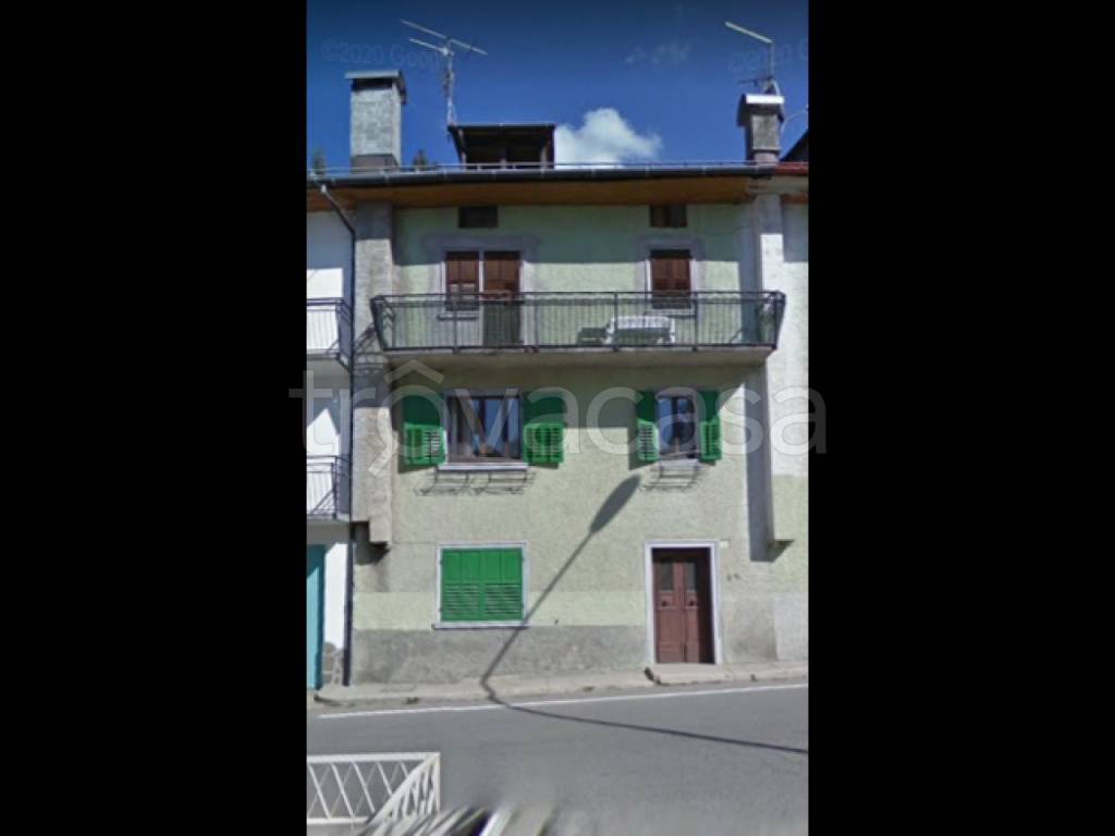 casa indipendente in vendita a Vigo di Cadore in zona Laggio