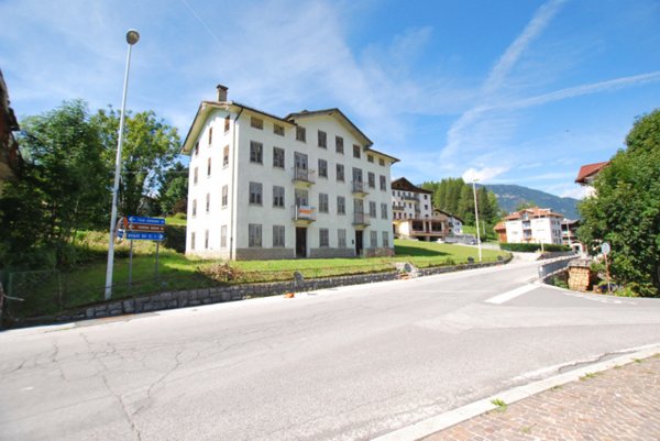 casa indipendente in vendita a Vigo di Cadore in zona Laggio