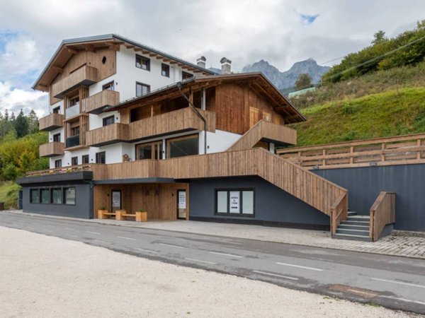 negozio in vendita a Vigo di Cadore in zona Laggio
