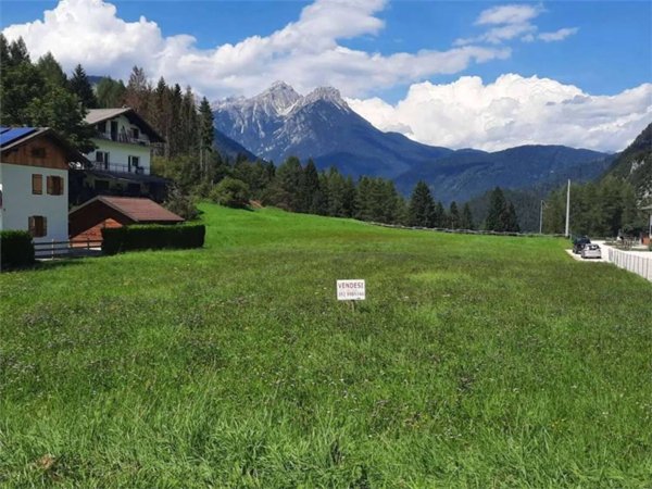 terreno edificabile in vendita a Vigo di Cadore
