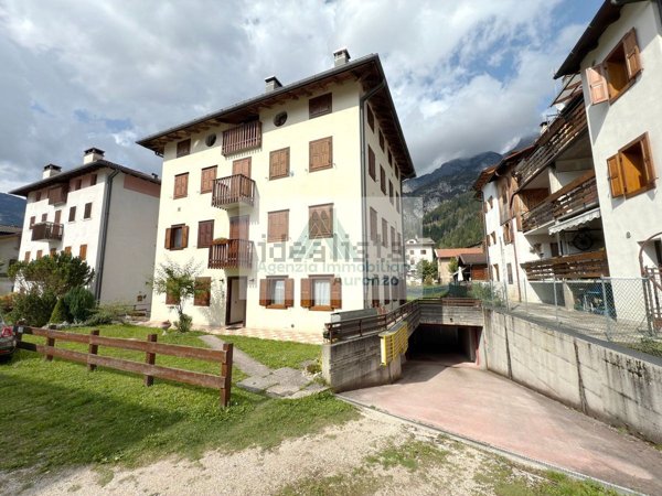 appartamento in vendita a Vigo di Cadore in zona Laggio