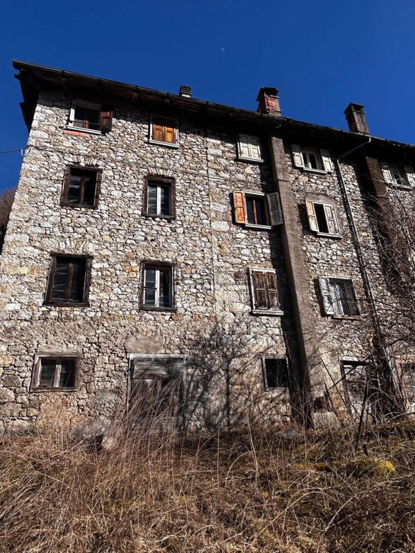 terreno edificabile in vendita a Vigo di Cadore