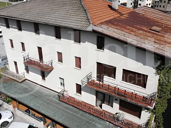 intera palazzina in vendita a Vigo di Cadore in zona Laggio