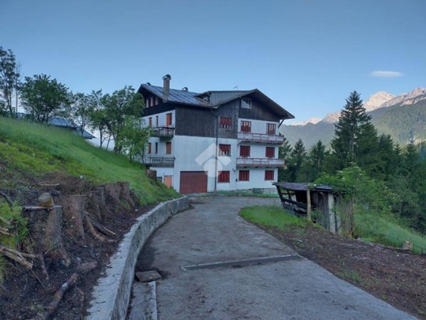 intera palazzina in vendita a Vigo di Cadore
