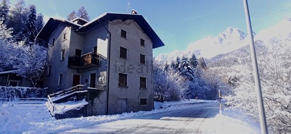 appartamento in vendita a Voltago Agordino in zona Digoman