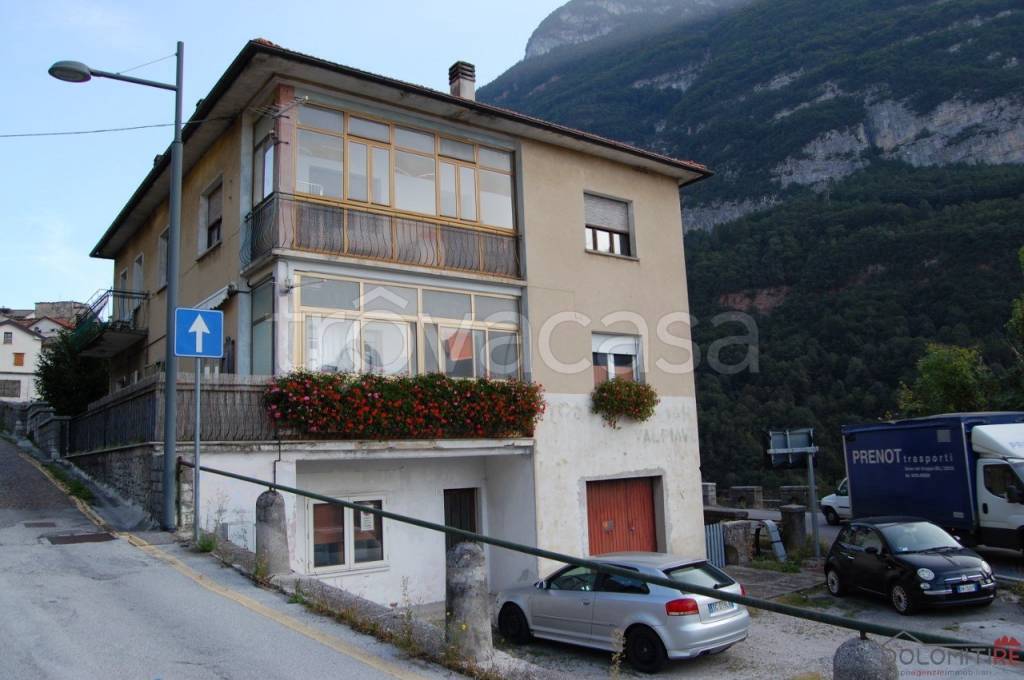 appartamento in vendita a Longarone in zona Castellavazzo