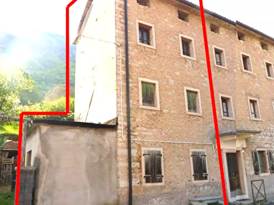 casa indipendente in vendita a Longarone in zona Castellavazzo