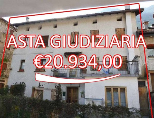 casa indipendente in vendita a Longarone