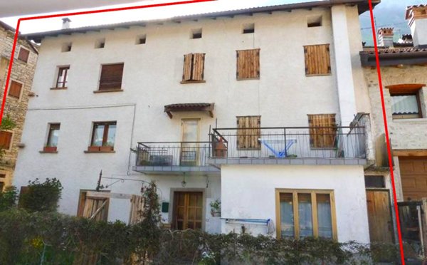 casa indipendente in vendita a Longarone