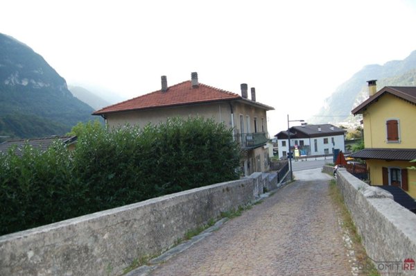 appartamento in vendita a Longarone in zona Castellavazzo
