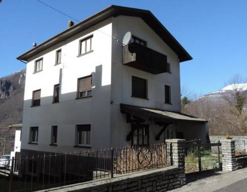 casa indipendente in vendita a Longarone
