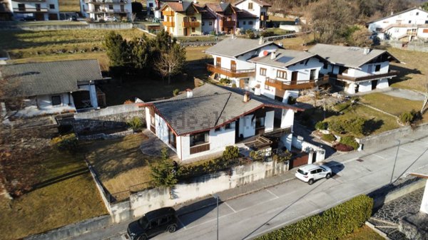 casa indipendente in vendita a Longarone in zona Castellavazzo