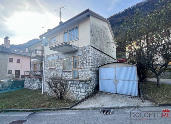 casa indipendente in vendita a Longarone
