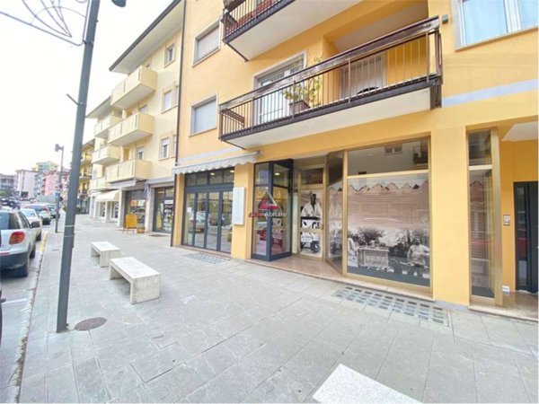 negozio in vendita a Longarone