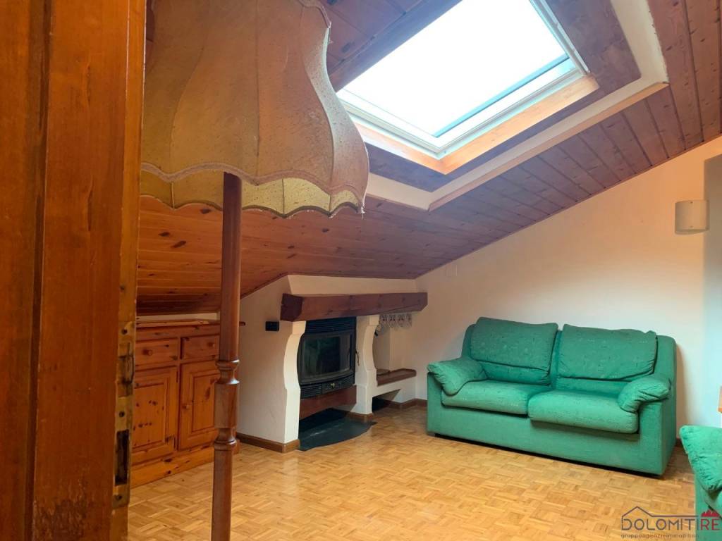 appartamento in vendita a Longarone in zona Castellavazzo