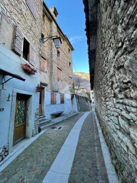 casa indipendente in vendita a Longarone in zona Castellavazzo