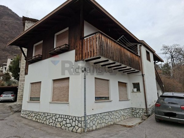 casa indipendente in vendita a Longarone in zona Olantreghe
