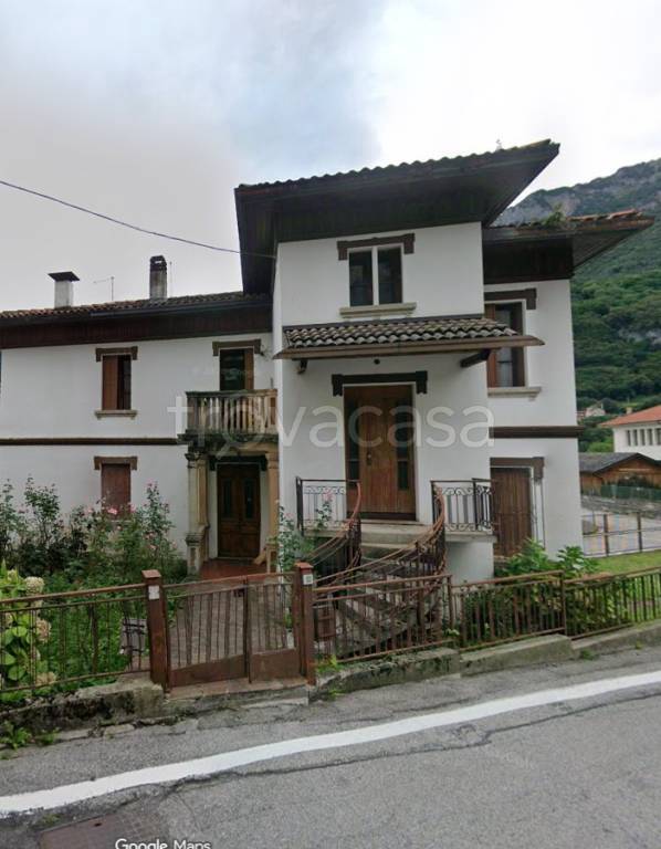 appartamento in vendita a Longarone in zona Codissago