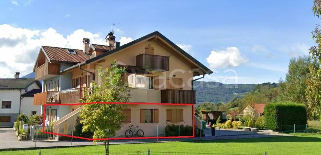 appartamento in vendita ad Alpago in zona Santa Croce