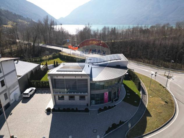 casa indipendente in vendita ad Alpago in zona Santa Croce
