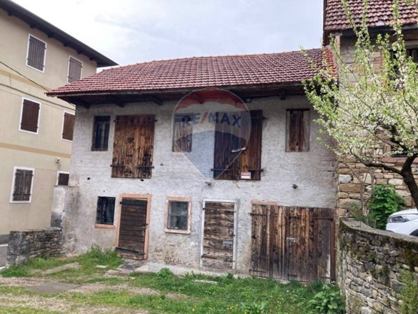 appartamento in vendita ad Alpago in zona Farra d'Alpago