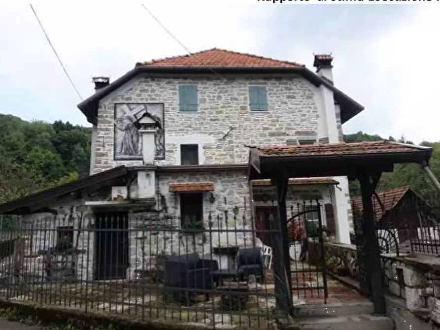 casa indipendente in vendita ad Alpago in zona Sommacosta