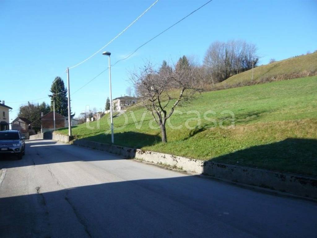 terreno edificabile in vendita ad Alpago in zona Torres
