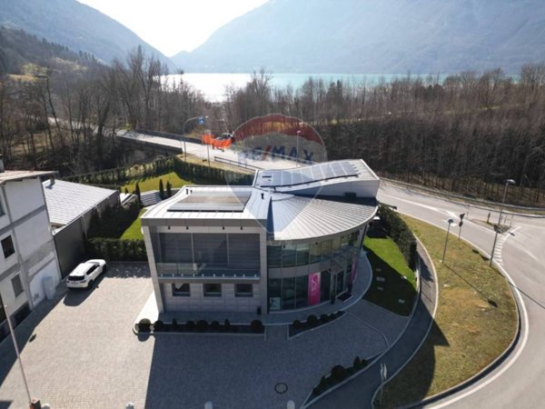 intera palazzina in vendita ad Alpago in zona Farra d'Alpago