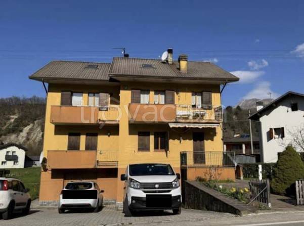 appartamento in vendita ad Alpago in zona Puos d'Alpago