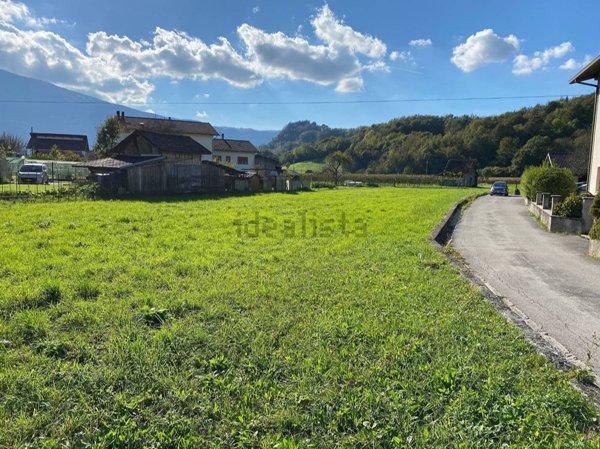 villa in vendita ad Alpago in zona Puos d'Alpago