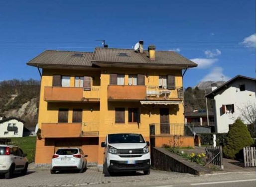 appartamento in vendita ad Alpago in zona Cornei