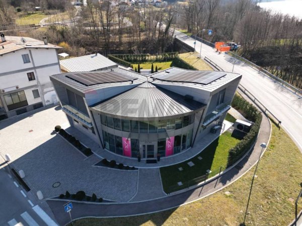 casa indipendente in vendita ad Alpago in zona Santa Croce