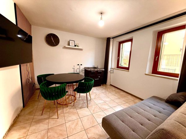 casa indipendente in vendita ad Alpago in zona Villanova