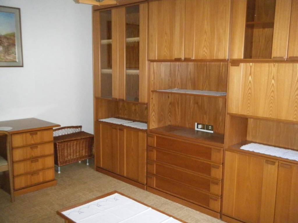 casa indipendente in vendita ad Alpago in zona Spert